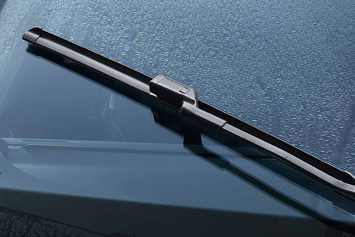 Esprit update on windscreen repair standards AutoScene